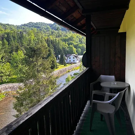 Апартаменты Nad Grajcarkiem Pieniny